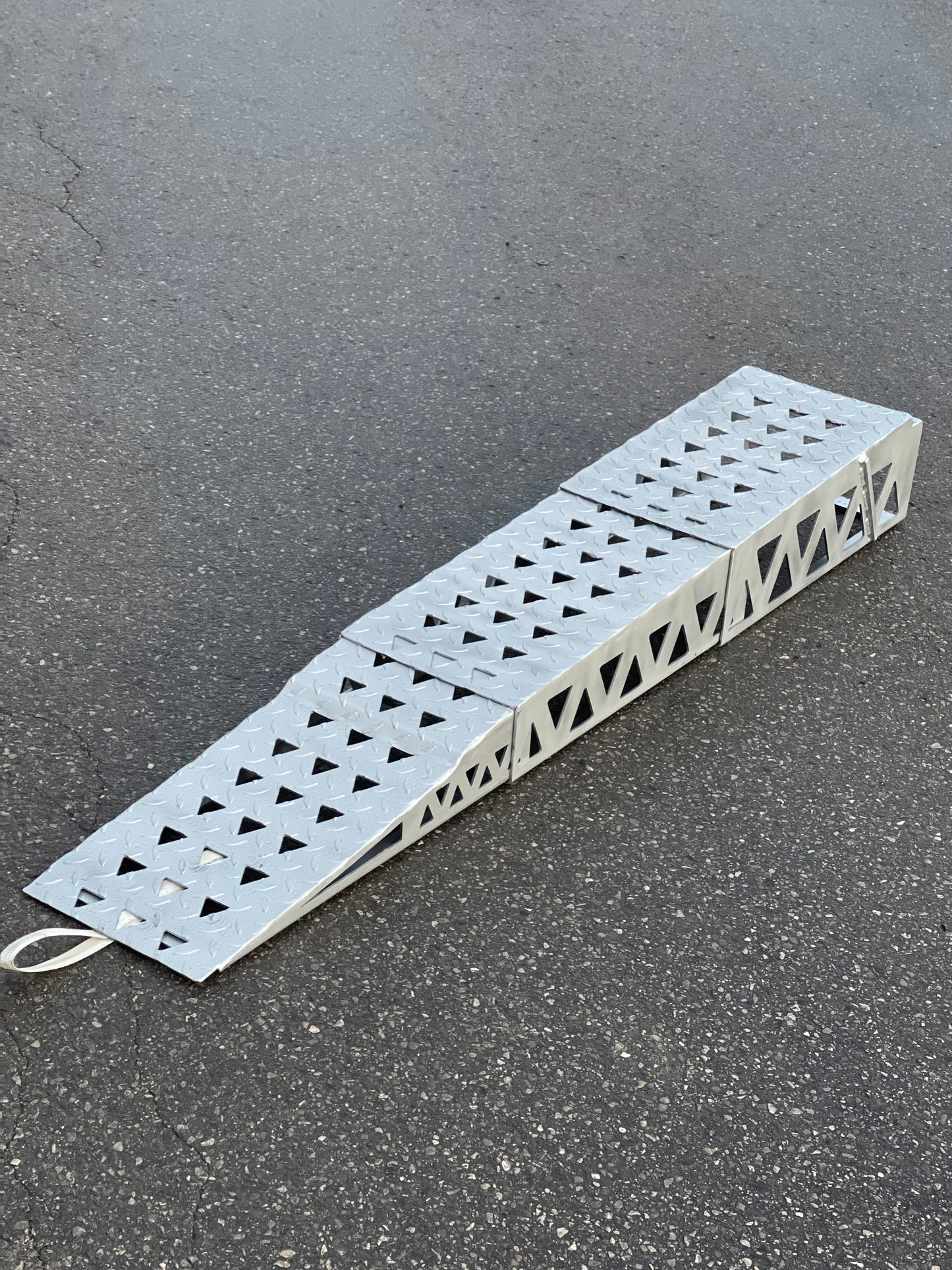 Heavy-Duty Folding Ramps Set – 1.7m  (2-Pack)